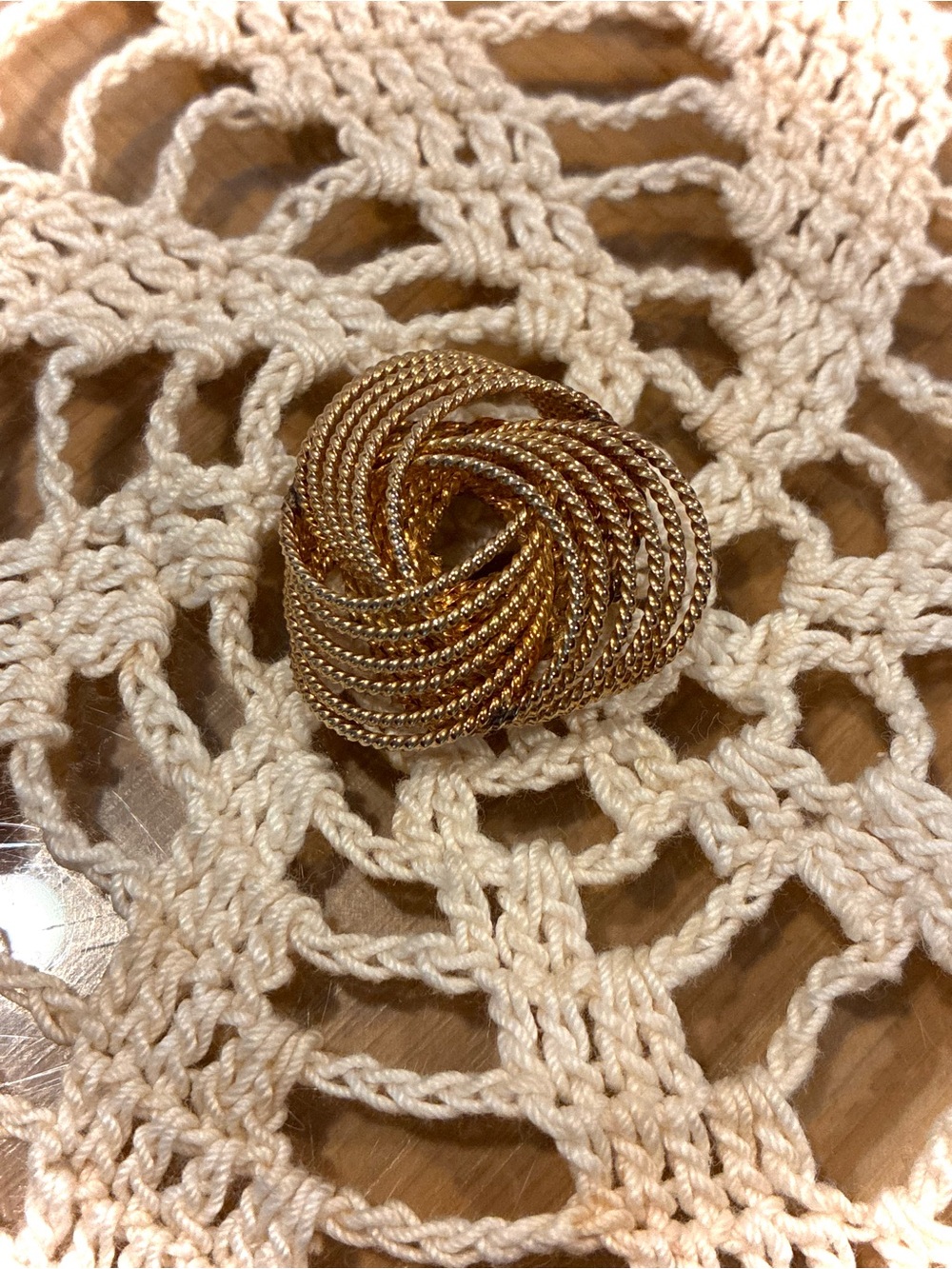 Vintage Winard 12K G.F. Brooch, Mid Century, Twisted Rope Knot Design, Signed
